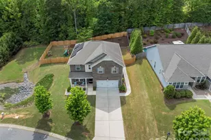 3043 Carriage Oak Wy, Fort Mill, SC 29707 - Photo 2