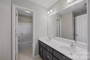 417 Deerfield Dr, Mount Holly, NC 28120 - Photo 34