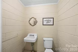 208 S Dixie St, Cherryville, NC 28021 - Photo 22