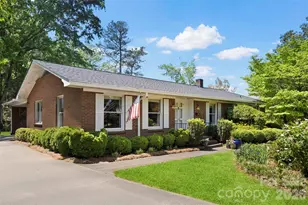 208 S Dixie St, Cherryville, NC 28021 - Photo 1