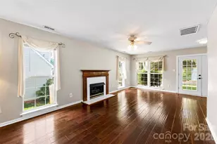 15027 Ashlight Dr, Charlotte, NC 28278 - Photo 10