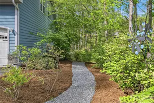 17 Bohemian Ln, Asheville, NC 28805 - Photo 32