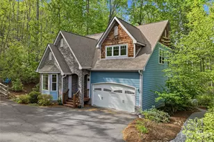 17 Bohemian Ln, Asheville, NC 28805 - Photo 4