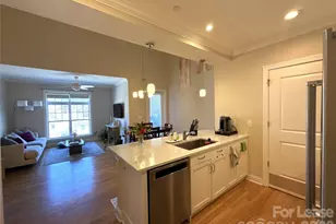 301 E Tremont Ave, Charlotte, NC 28203 - Photo 4