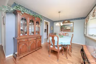 1005 Forest Park Dr, Statesville, NC 28677 - Photo 10