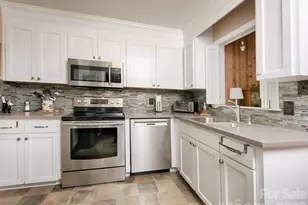 1005 Forest Park Dr, Statesville, NC 28677 - Photo 12