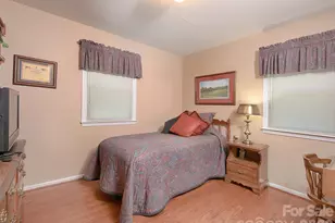 1005 Forest Park Dr, Statesville, NC 28677 - Photo 24
