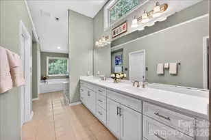 4365 Enchantment Cove Ln, Charlotte, NC 28216 - Photo 12