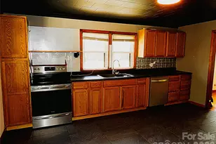 332 Epley Dr, Marion, NC 28752 - Photo 10