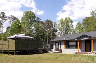 332 Epley Dr, Marion, NC 28752 - Photo 2