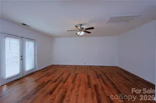3221 Nedmore Ct, Matthews, NC 28105 - Photo 2