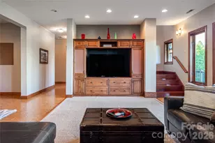 326 Summit Dr, Whittier, NC 28789 - Photo 30