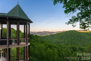 326 Summit Dr, Whittier, NC 28789 - Photo 2