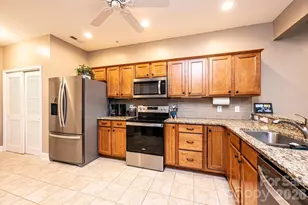 823 Wynnshire Drive, Hickory, NC 28601 - Photo 14