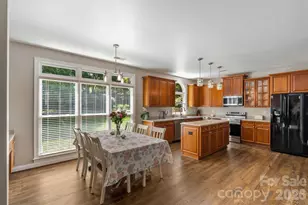 140 Foxfield Park Dr, Mooresville, NC 28115 - Photo 8