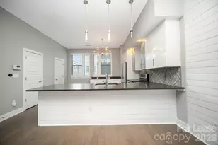 2006 Hawkins St, Charlotte, NC 28203 - Photo 6