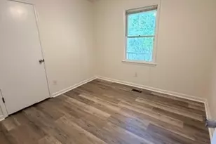 422 Greenlea Cir, Taylorsville, NC 28681 - Photo 4