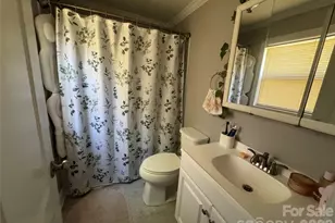 1405 Hickory Grove Rd, Gastonia, NC 28056 - Photo 10