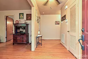 720 Aintree Rd, Charlotte, NC 28215 - Photo 2