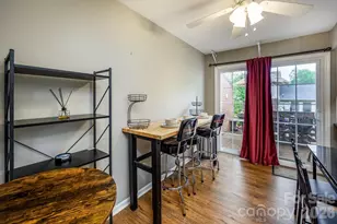 911 21st Ave NE, Hickory, NC 28601 - Photo 2