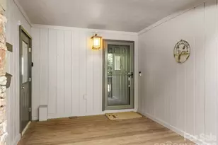 337 Rhododendron Ln, Burnsville, NC 28714 - Photo 2