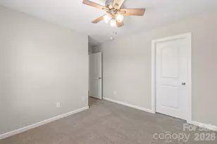 5662 Stonewells Dr, Charlotte, NC 28278 - Photo 26