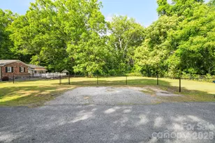6517 Riverine Dr, Charlotte, NC 28216 - Photo 4