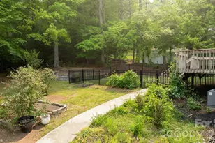 1011 Cambridge Ct, Lenoir, NC 28645 - Photo 28
