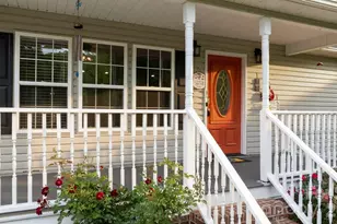 1011 Cambridge Ct, Lenoir, NC 28645 - Photo 4