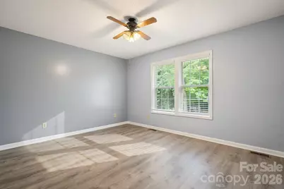 1011 Cambridge Court, Lenoir, NC 28645 - Photo 12