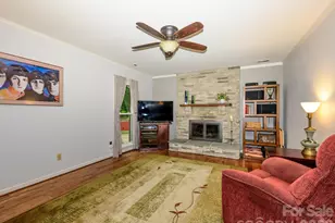 9607 Riddick Pl, Matthews, NC 28105 - Photo 14