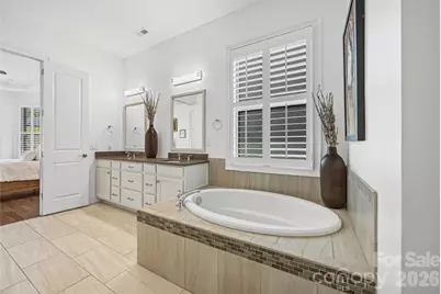 15927 Vale Ridge Drive, Charlotte, NC 28278 - Photo 34
