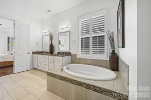 15927 Vale Ridge Dr, Charlotte, NC 28278 - Photo 34