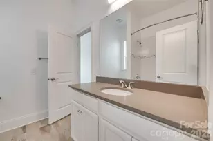 15927 Vale Ridge Dr, Charlotte, NC 28278 - Photo 26