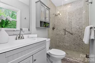6632 Lancer Dr, Charlotte, NC 28226 - Photo 18