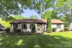 6632 Lancer Dr, Charlotte, NC 28226 - Photo 2