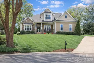 909 Argyle Ct, Statesville, NC 28677 - Photo 2