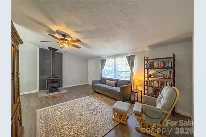 2330 West View Acres Avenue Extension, Hickory, NC 28601 - Photo 2