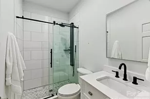 1014 Queens Rd, Charlotte, NC 28207 - Photo 16
