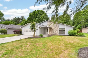 11021 Fox Mill Ln, Charlotte, NC 28277 - Photo 2