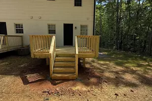 1009 22nd St NE, Hickory, NC 28601 - Photo 8
