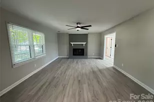 4339 Bathurst Dr, Charlotte, NC 28227 - Photo 6