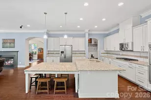 897 Tyne Dr, Fort Mill, SC 29715 - Photo 4