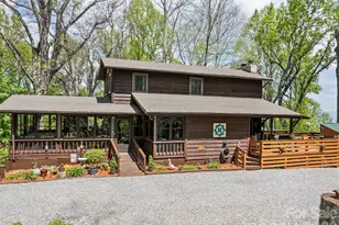 2863 Heath Peak Rd, Waynesville, NC 28785 - Photo 2