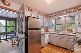 2863 Heath Peak Rd, Waynesville, NC 28785 - Photo 22