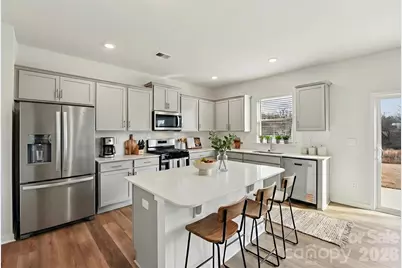 11523 Cardinal Creek Avenue, Charlotte, NC 28215 - Photo 10
