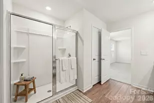 11523 Cardinal Crk Ave, Charlotte, NC 28215 - Photo 14
