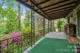 257 Pine St, Black Mountain, NC 28711 - Photo 2
