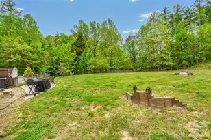 945 N Country Club Rd, Brevard, NC 28712 - Photo 36