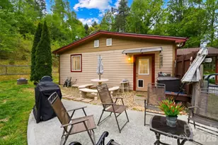 945 N Country Club Rd, Brevard, NC 28712 - Photo 40